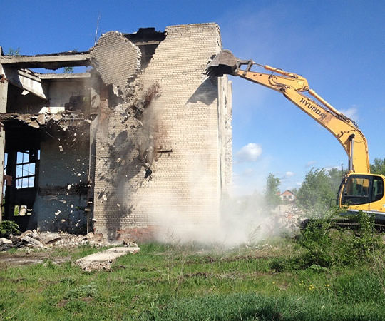 Демонтаж зданий в Красноуфимске и  Свердловской области